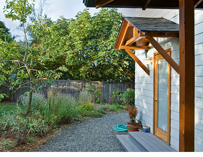 Photo of the BHZC backyard.